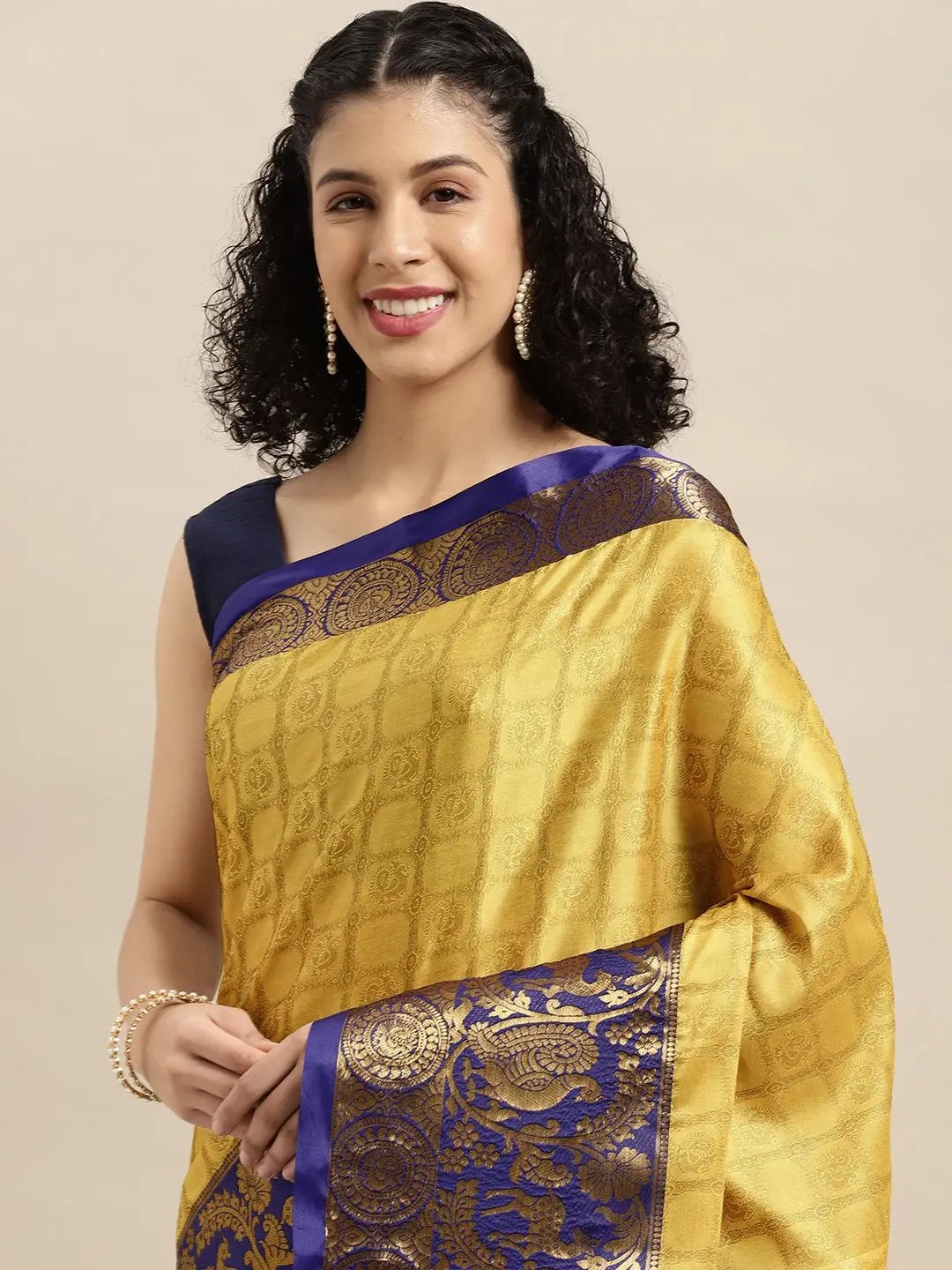 Uppada Cotton Silk Saree With Self Butti