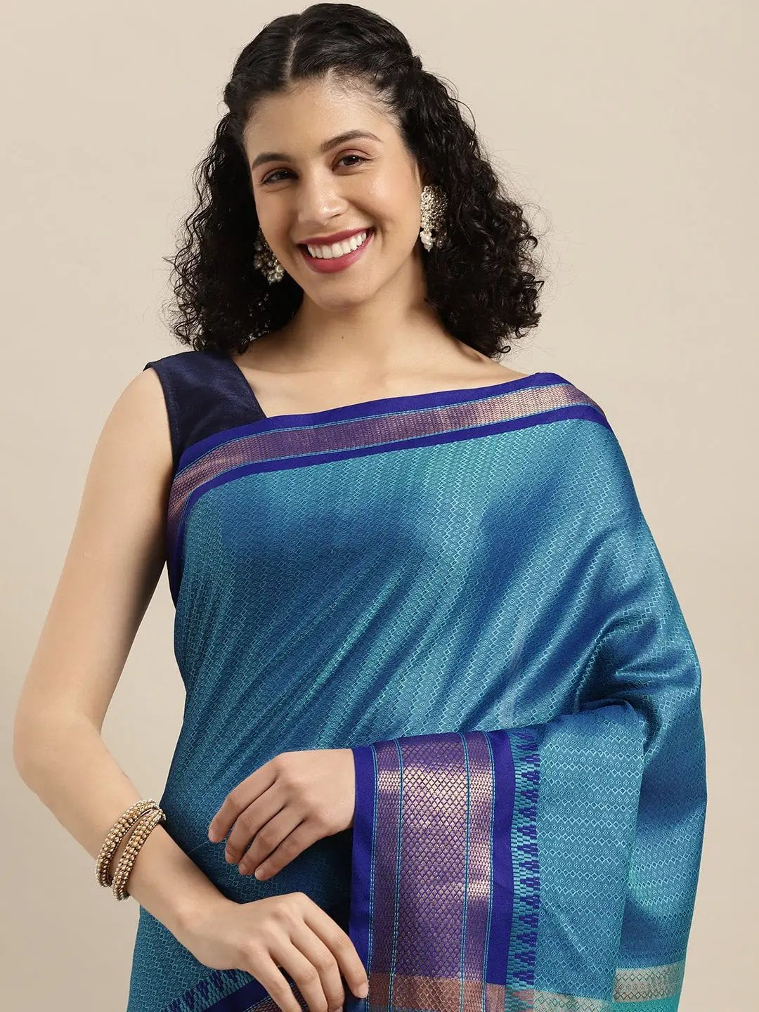 Uppada Cotton Silk Saree With Self Butti