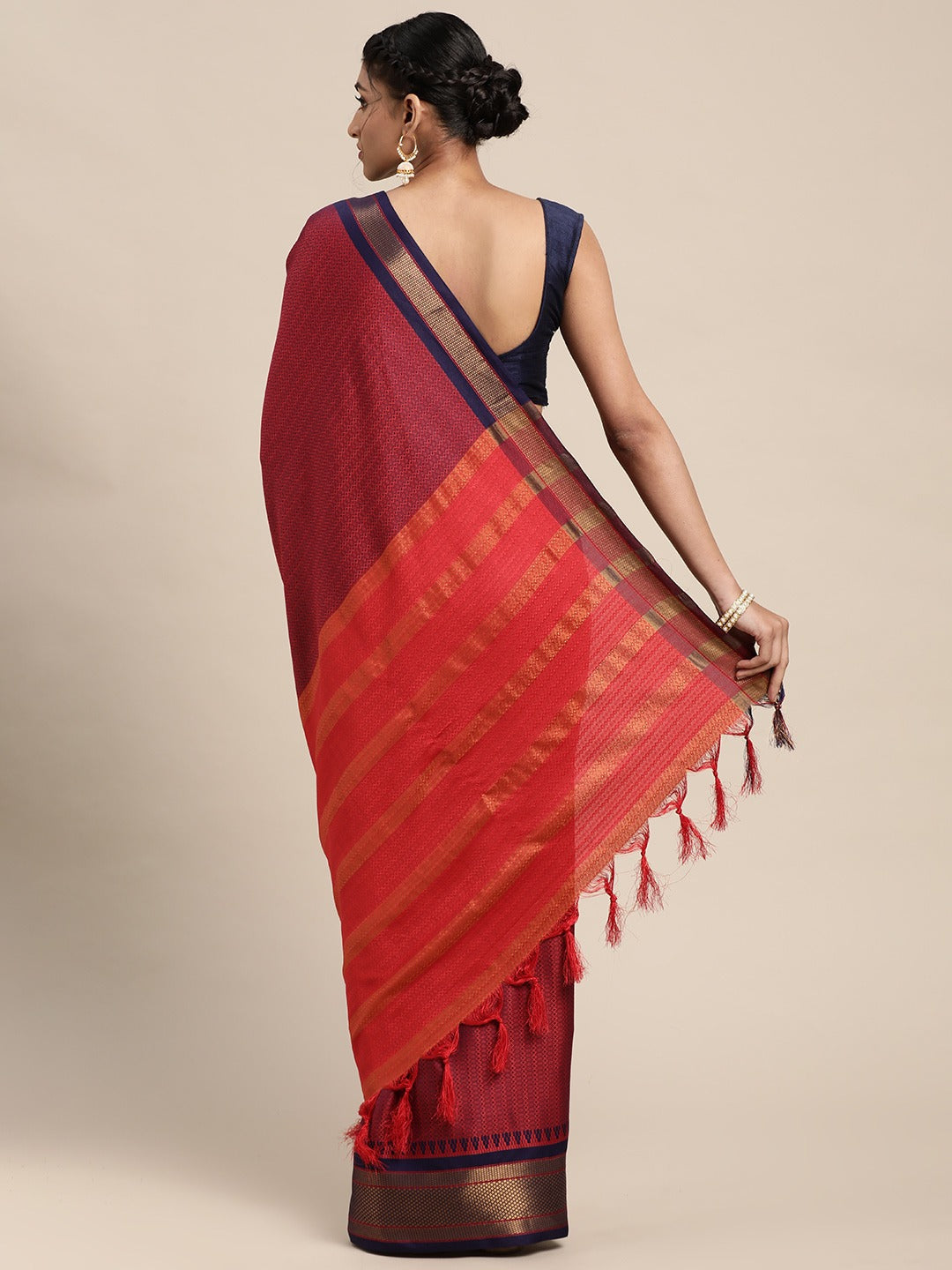 Uppada Cotton Silk Saree With Self Butti