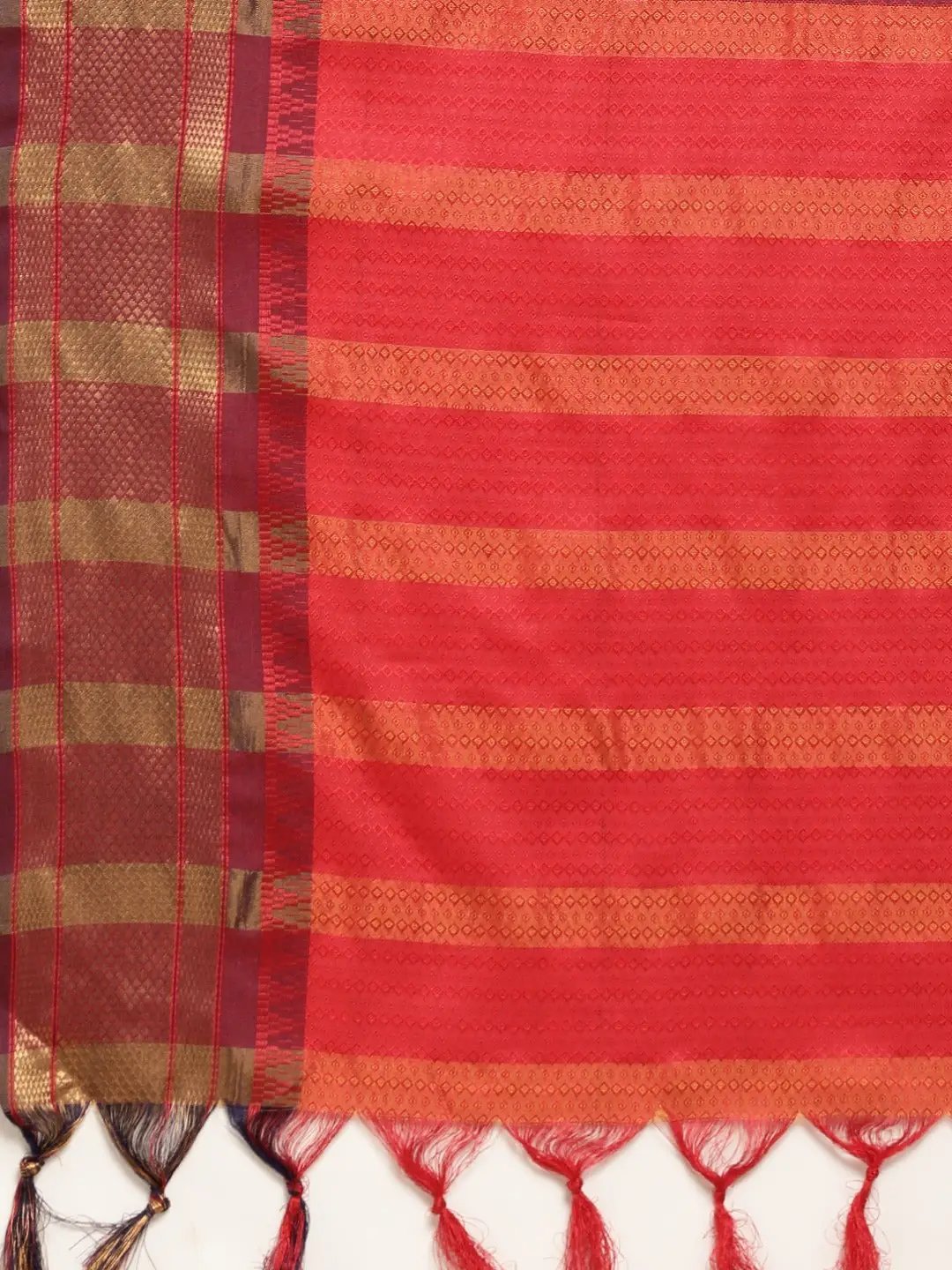 Uppada Cotton Silk Saree With Self Butti