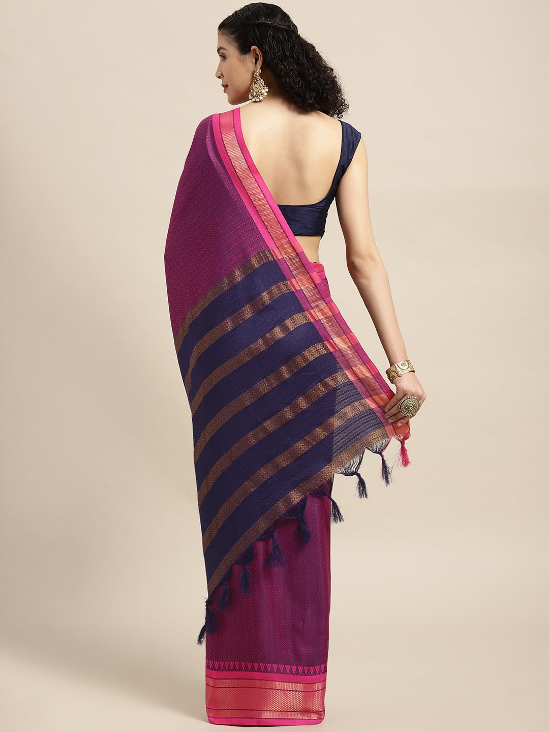 Uppada Cotton Silk Saree With Self Butti