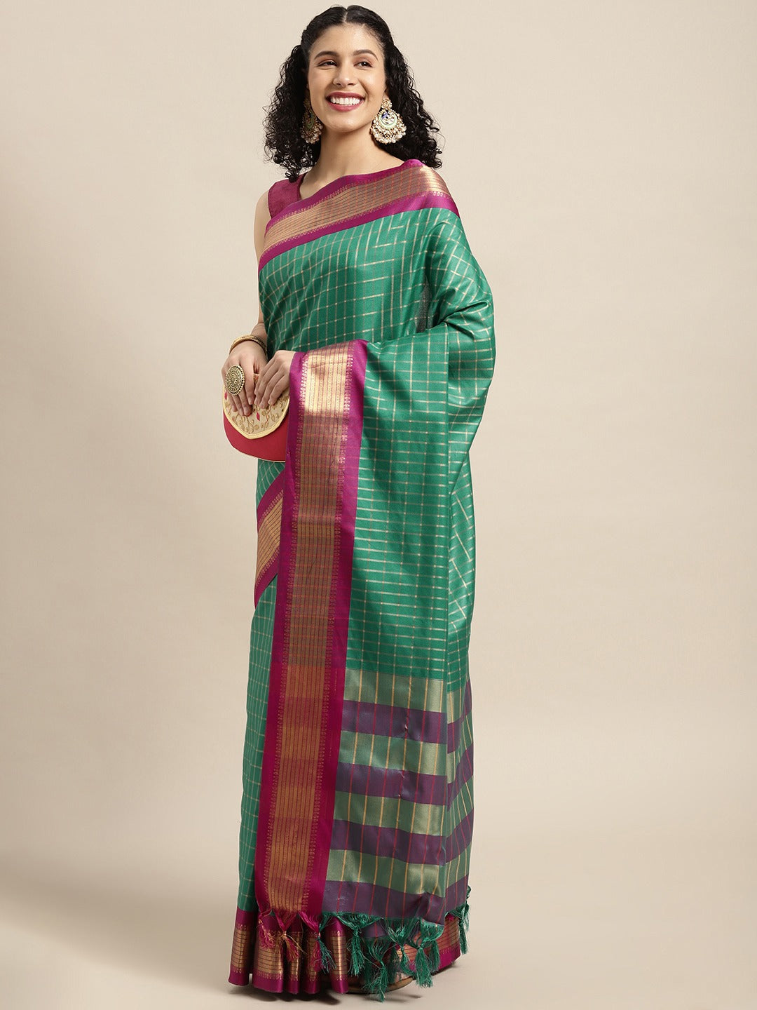 Uppada Cotton Silk Saree With Self Butti