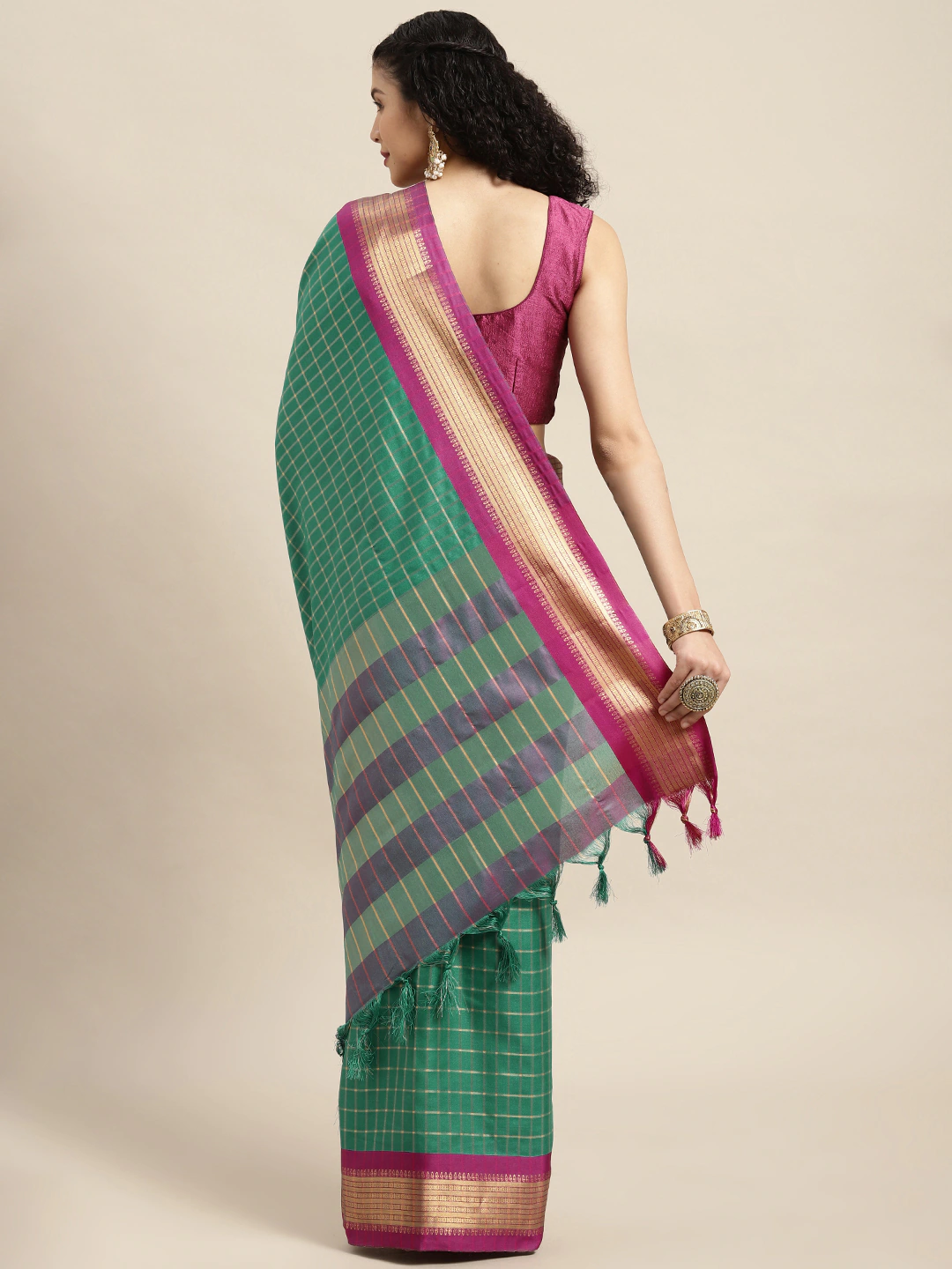 Uppada Cotton Silk Saree With Self Butti