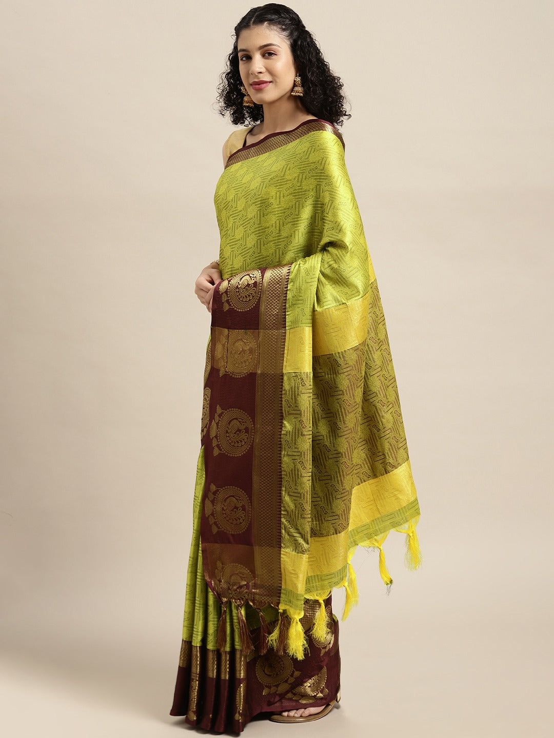 Uppada Cotton Silk Saree With Self Butti