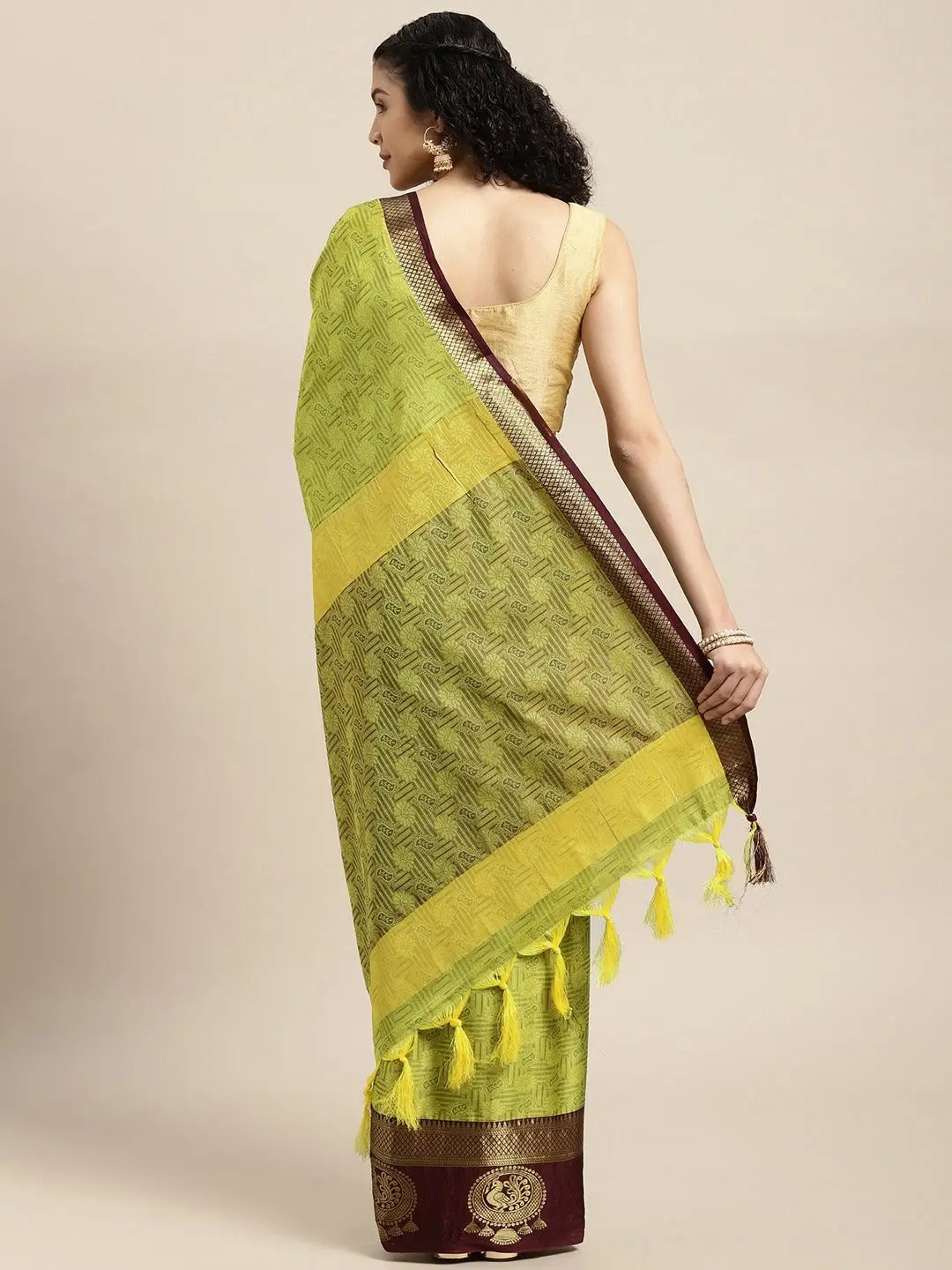 Uppada Cotton Silk Saree With Self Butti