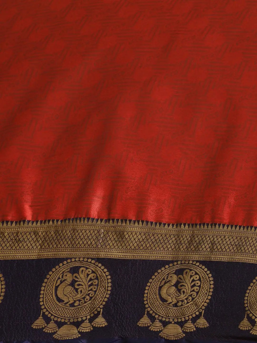 Uppada Cotton Silk Saree With Self Butti