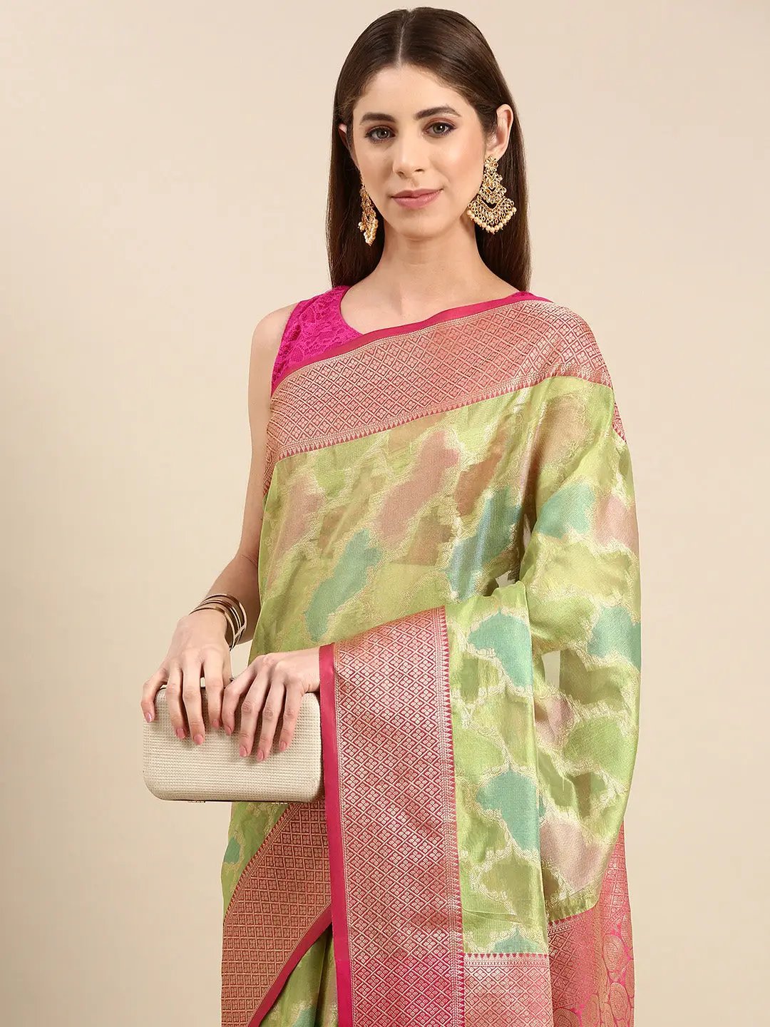 Soft Silk Kanjivaaram Saree With Ethnic Motif Border