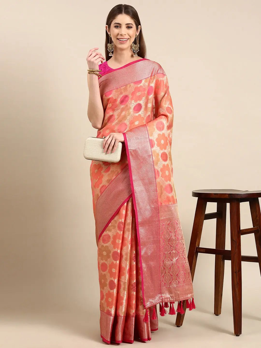 Soft Silk Kanjivaaram Saree With Ethnic Motif Border