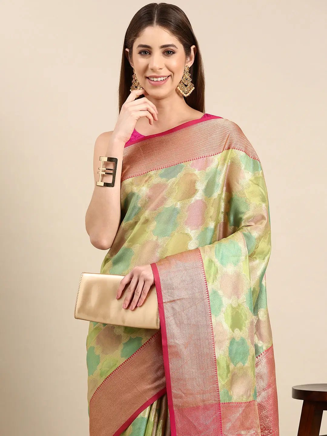 Soft Silk Kanjivaaram Saree With Ethnic Motif Border