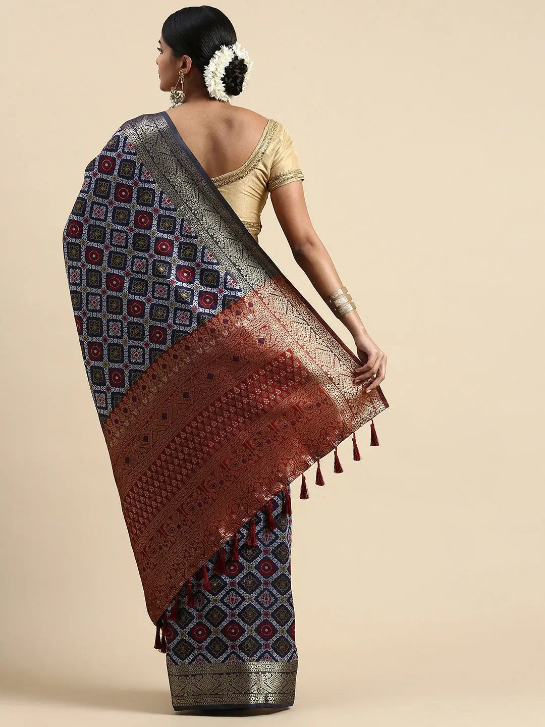 Patola Soft Silk Banarasi Saree With Zari border 