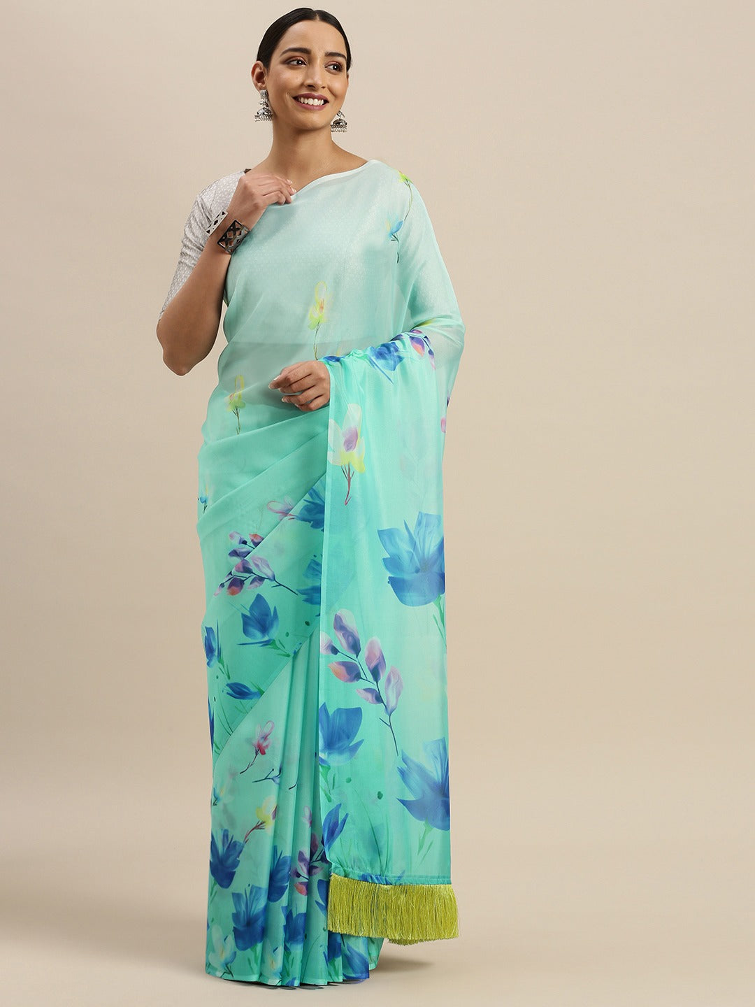 Buy At Vastranand Celebrity Floral Printed Silk Saree 