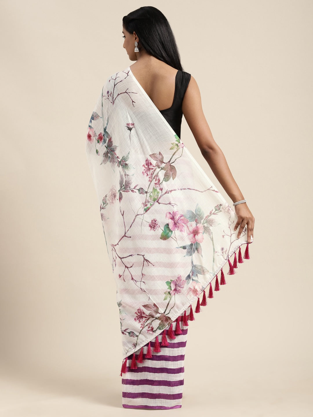  Beautiful Linen Saree With Floral Printed